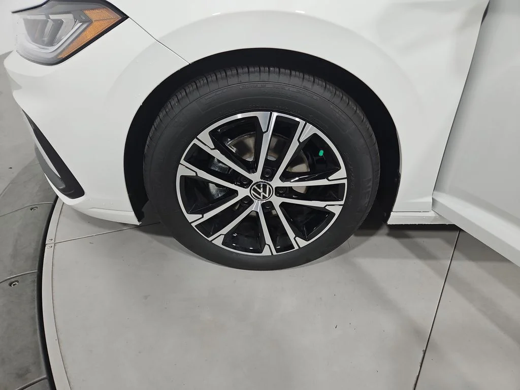 New 2026 White Volkswagen 1.5T Sport image 25
