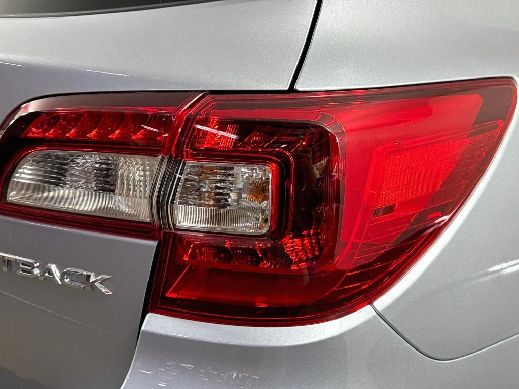 Used 2016 Silver Subaru 2.5i image 34