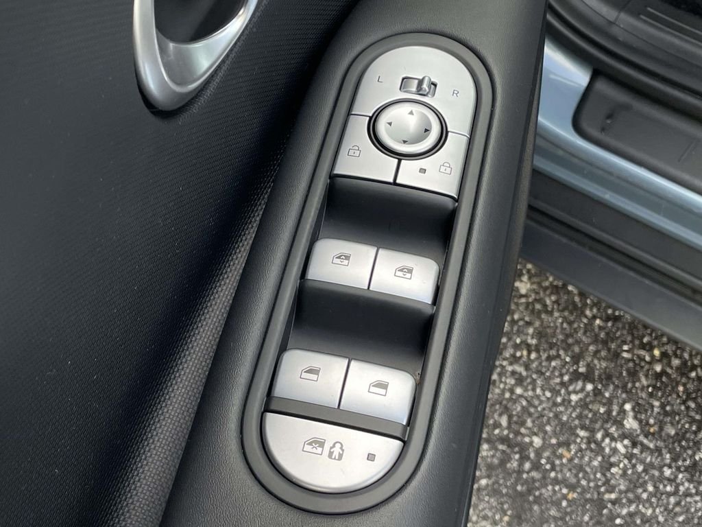 2024 Hyundai IONIQ 5 SEL - Photo 6
