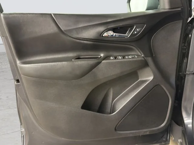 Used 2022 Gray Chevrolet LT image 30