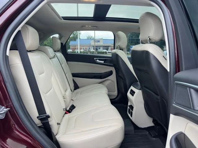 Used 2019 Red Ford Titanium image 11