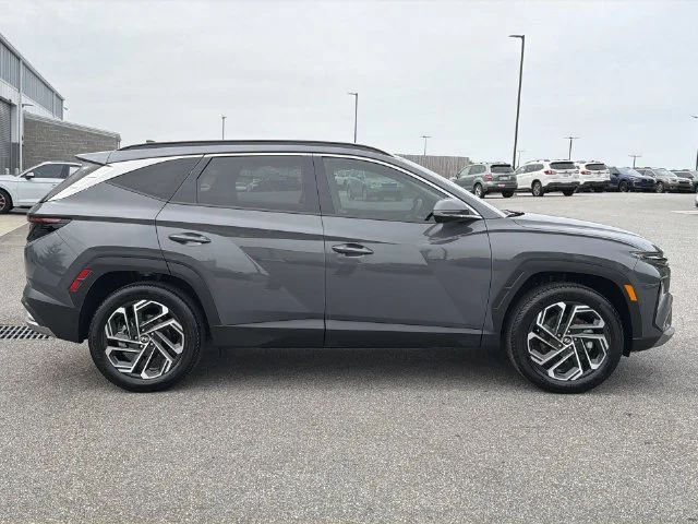 Used 2025 Gray Hyundai Limited image 14