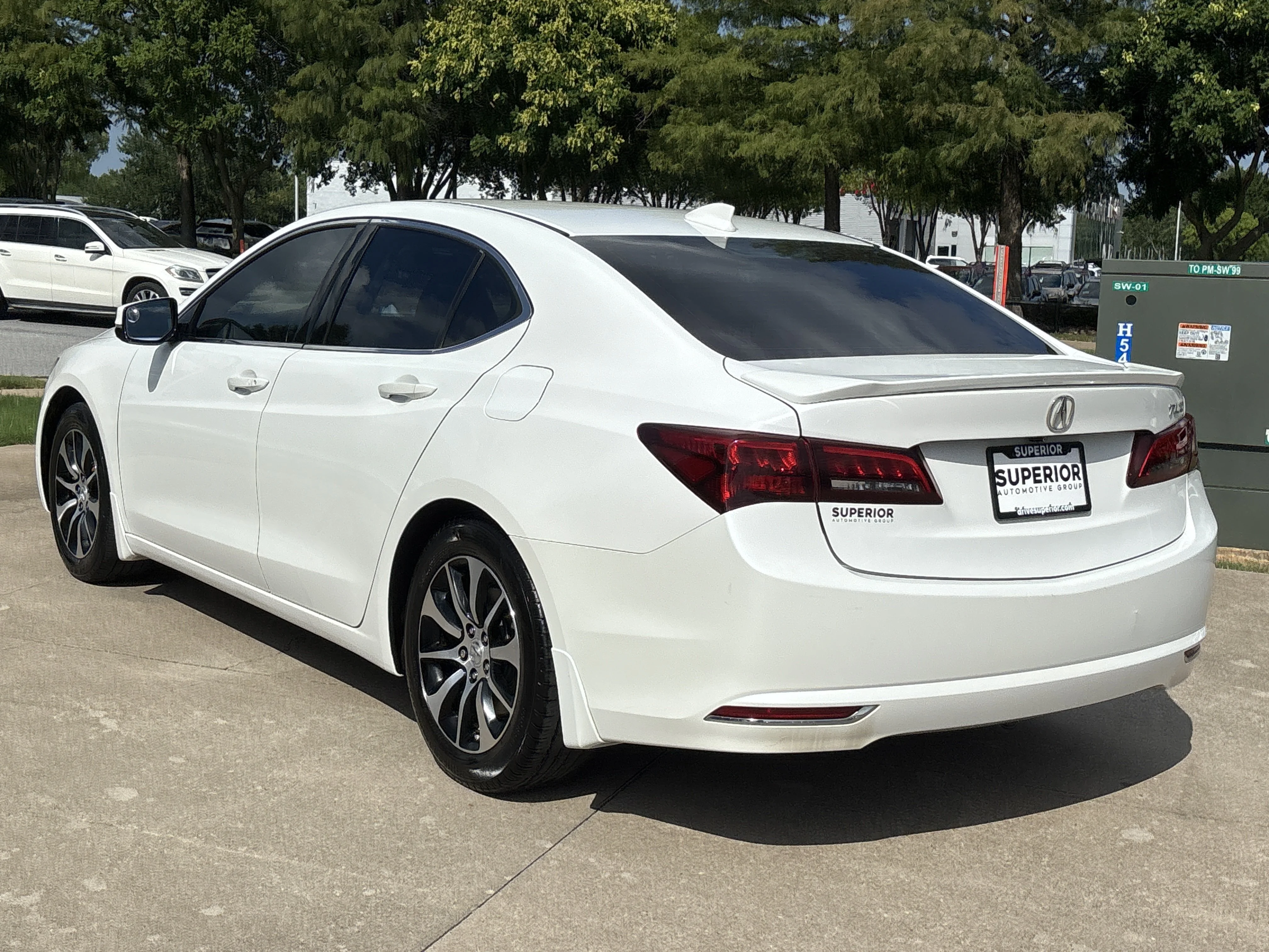 Used 2015 White Acura Base image 7