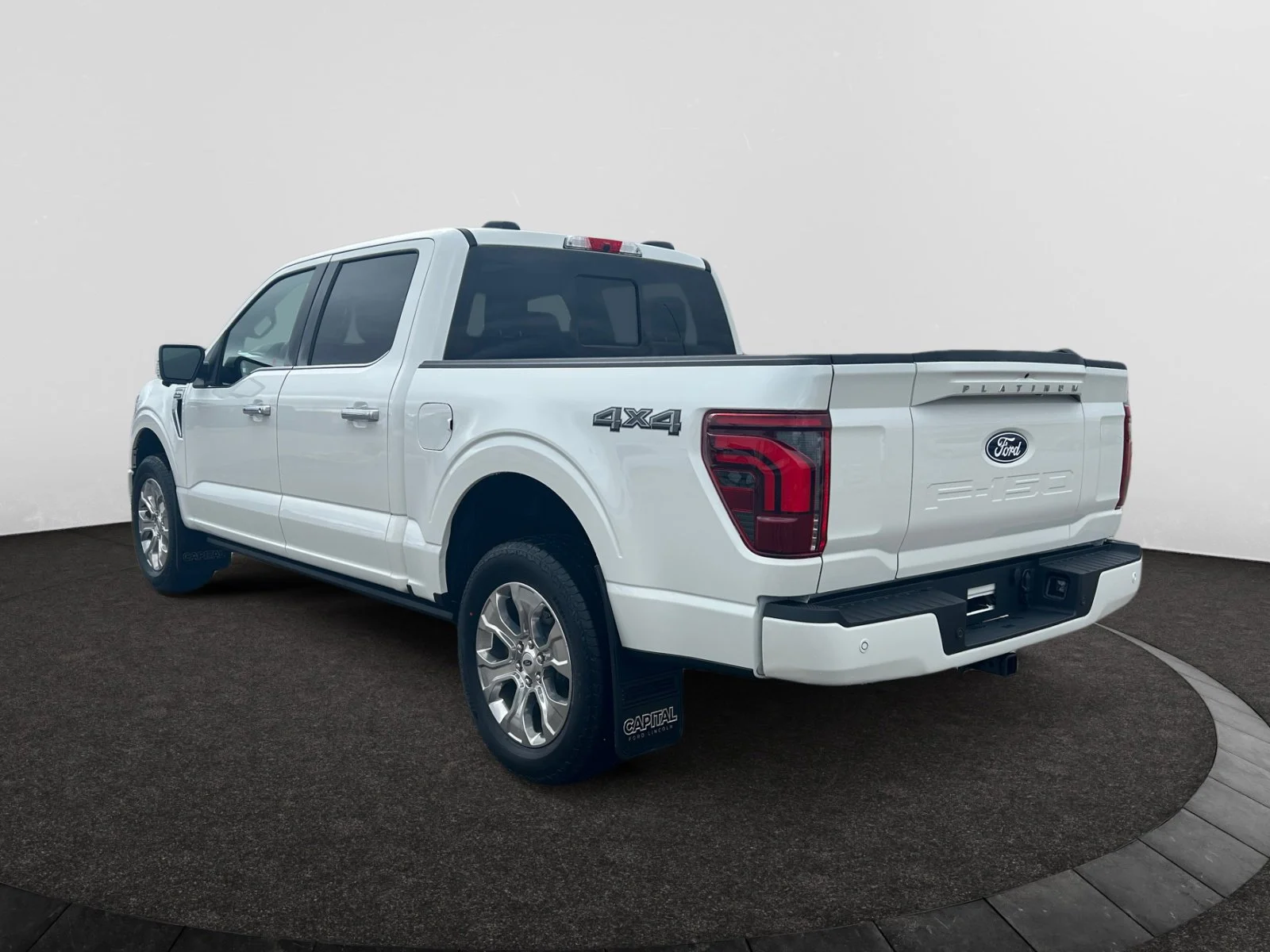 New 2026 Star White Metallic Tri-Coat Ford Platinum image 3