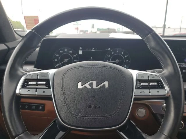 Used 2023 White Kia SX-Prestige X-Pro image 26