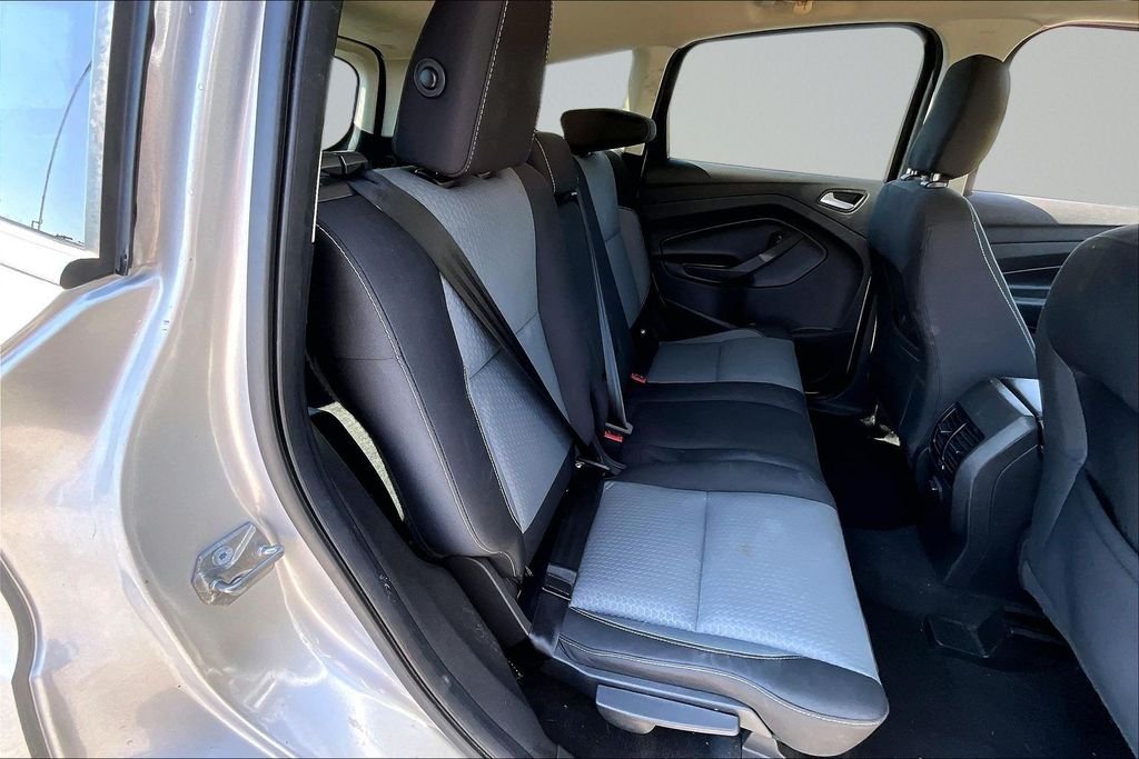 Used 2018 Silver Ford SE image 24