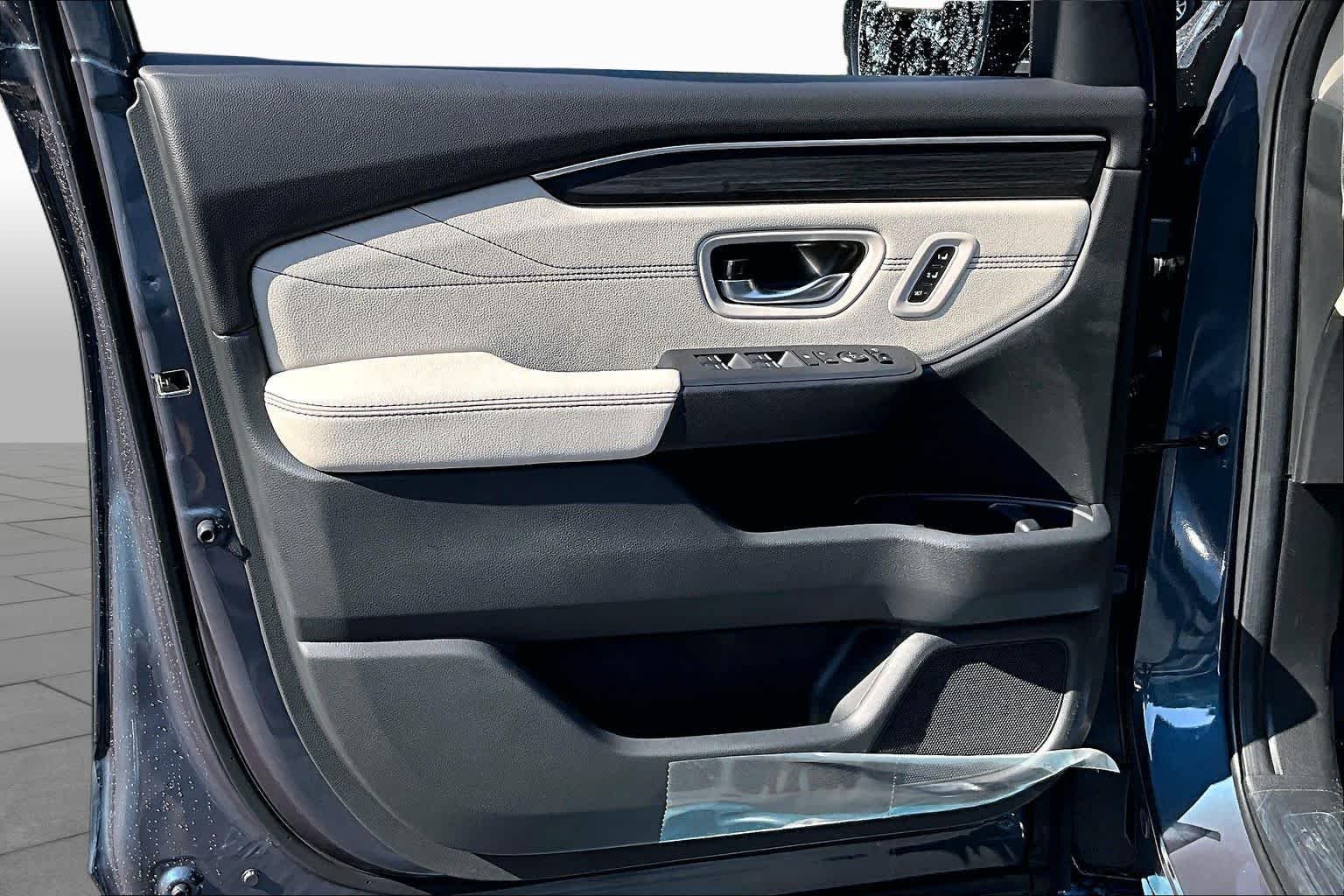 New 2026 Smoke Blue Pearl Honda Touring image 13