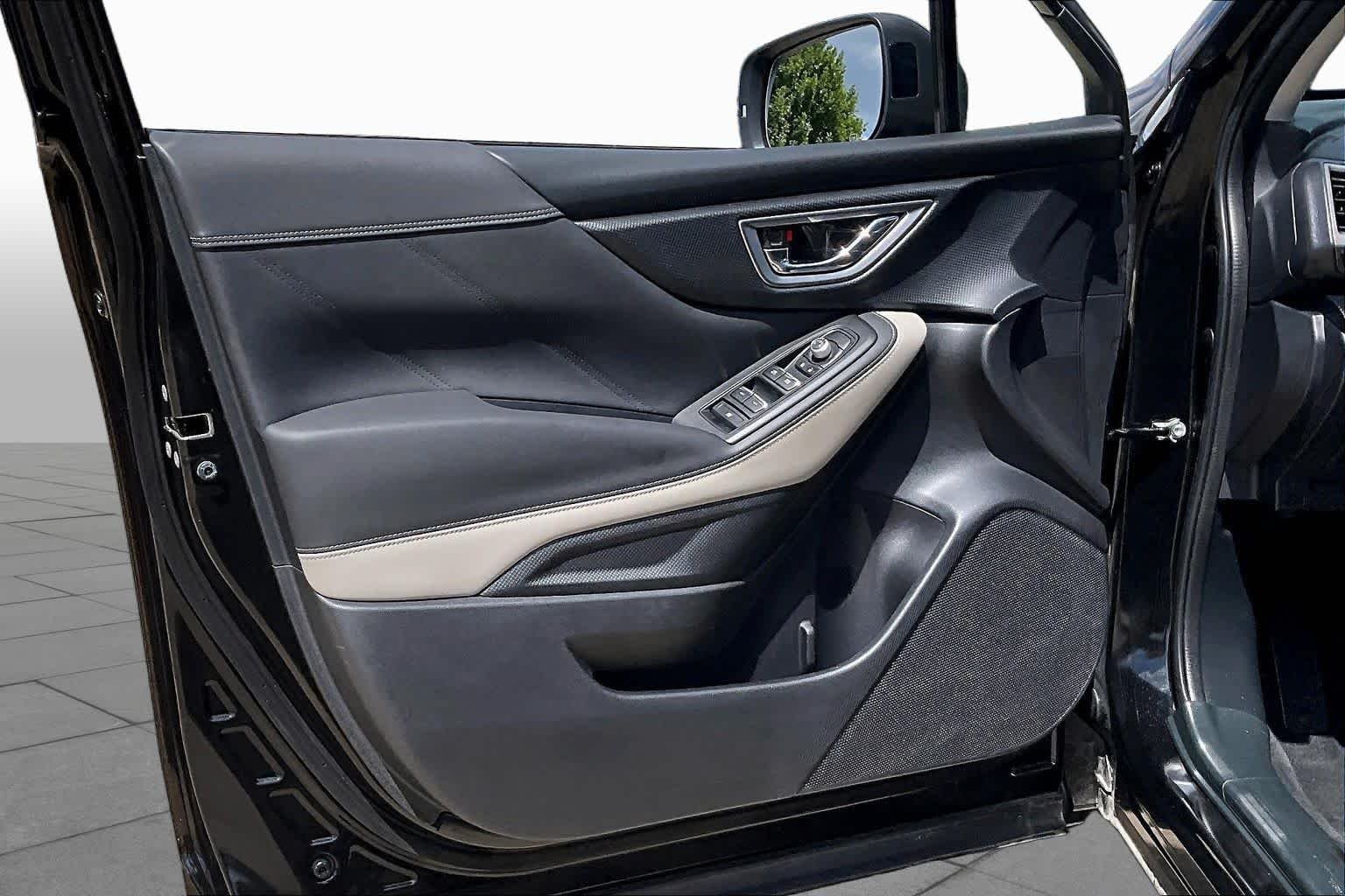Used 2023 Crystal Black Silica Subaru Limited image 22