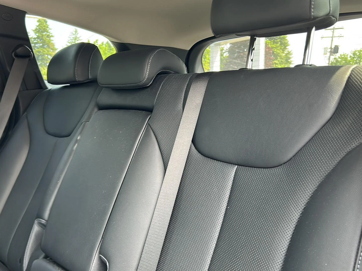 Used 2022 Portofino Gray Hyundai SEL image 9