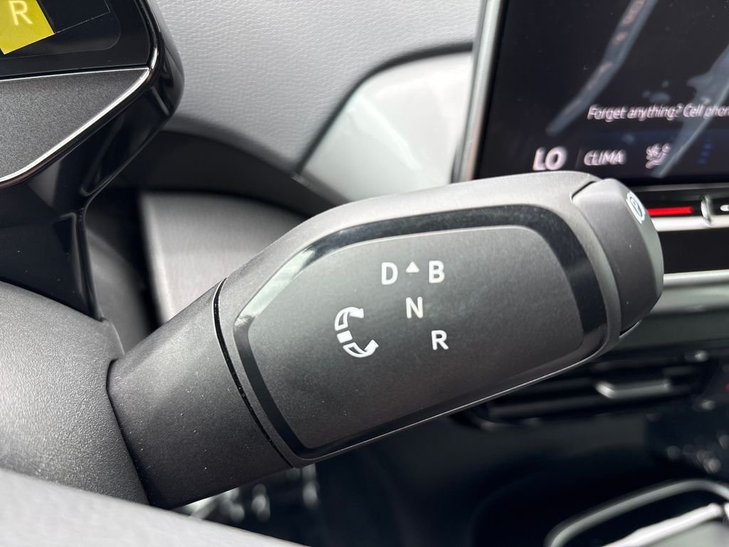 New 2026 Arctic Blue Metallic Volkswagen Pro S image 15