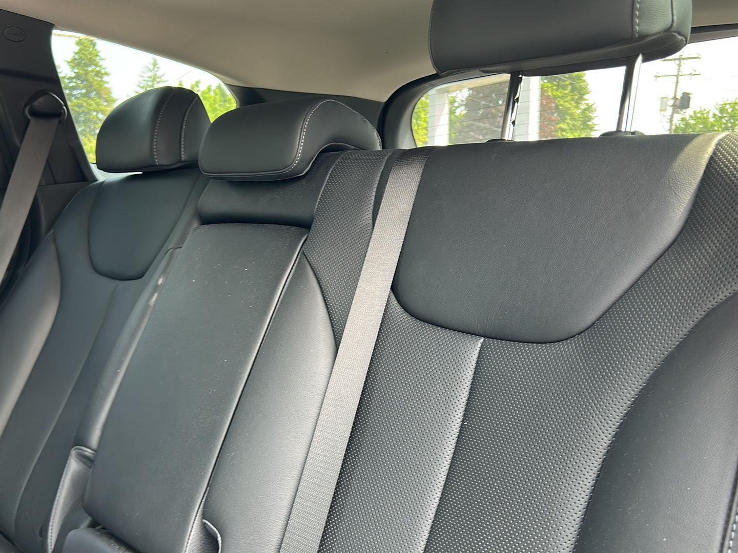 Used 2022 Portofino Gray Hyundai SEL image 9
