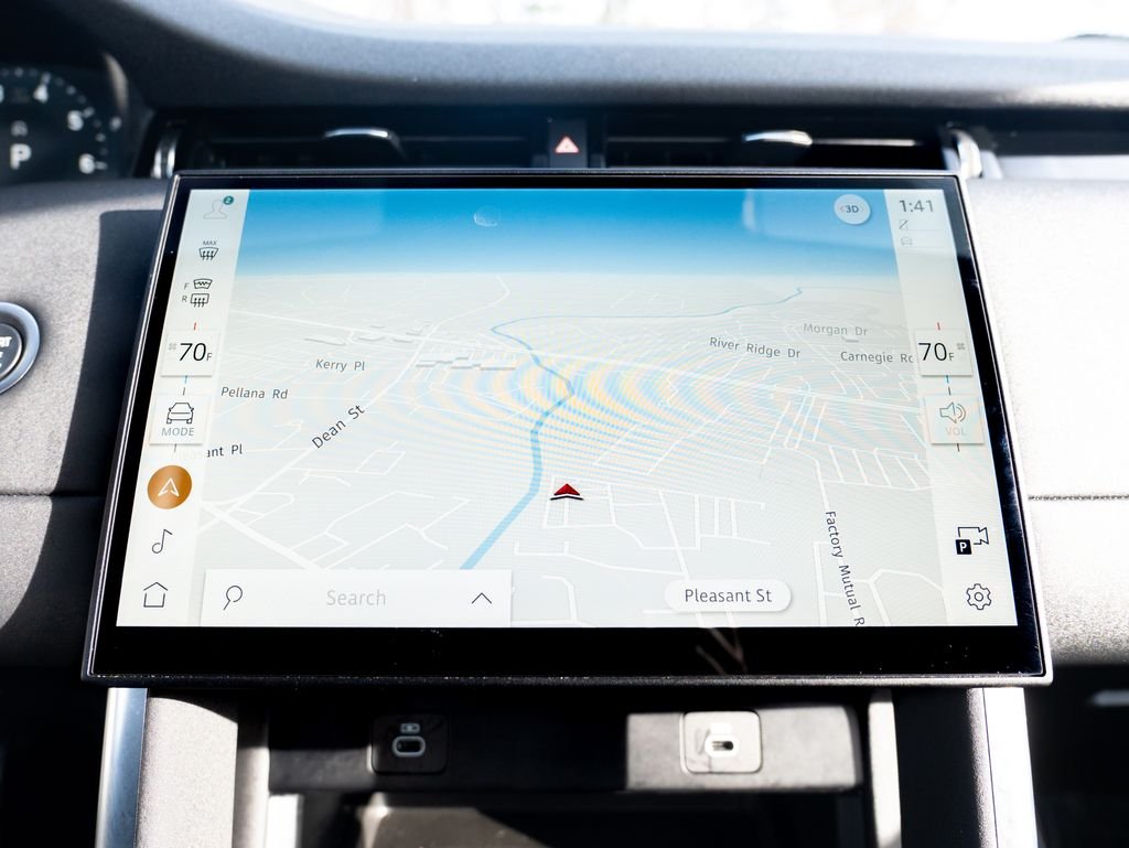 Used 2025 White Land Rover S image 29