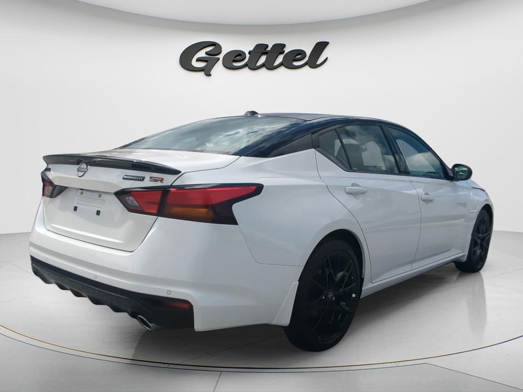 New 2026 Pearl White TriCoat / Super Black Two-tone Nissan SR Midnight Edition® image 5