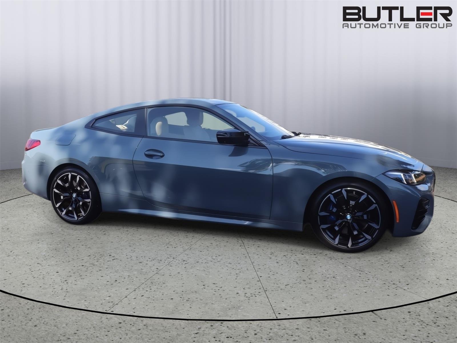 Used 2025 Cape York Green Metallic BMW M440i image 7