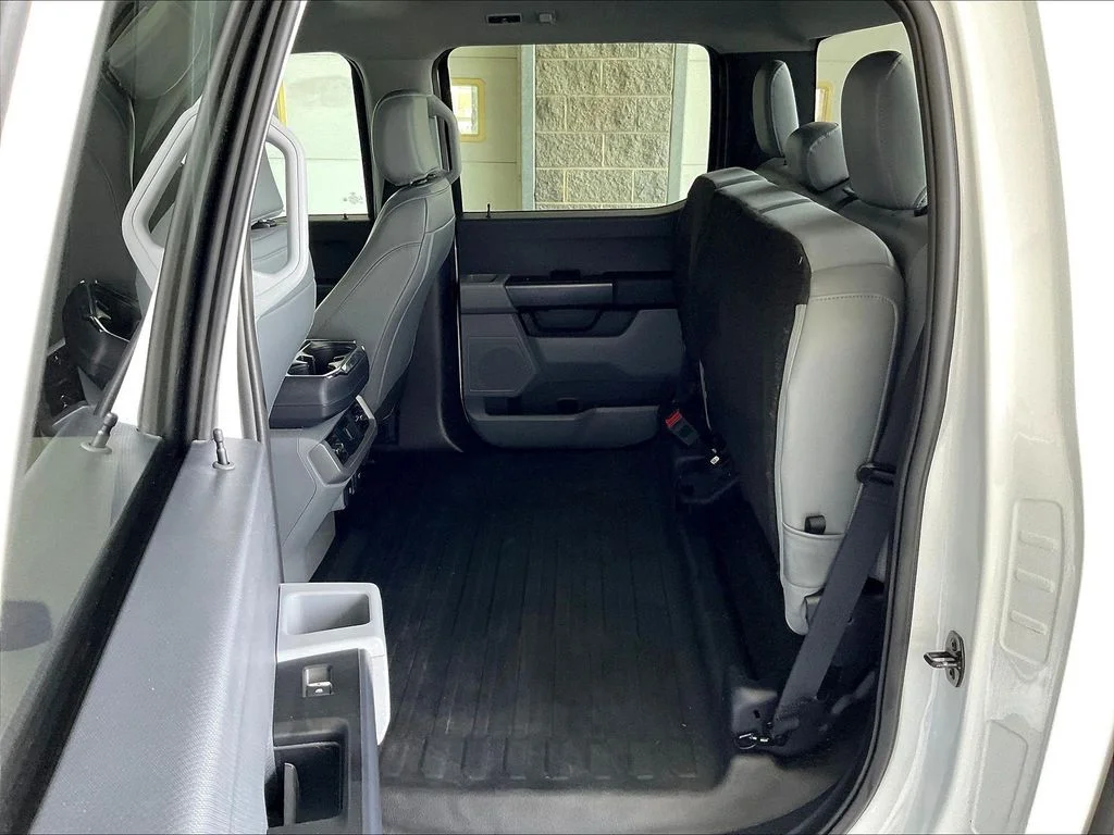 Used 2023 Oxford White Ford Pro image 25