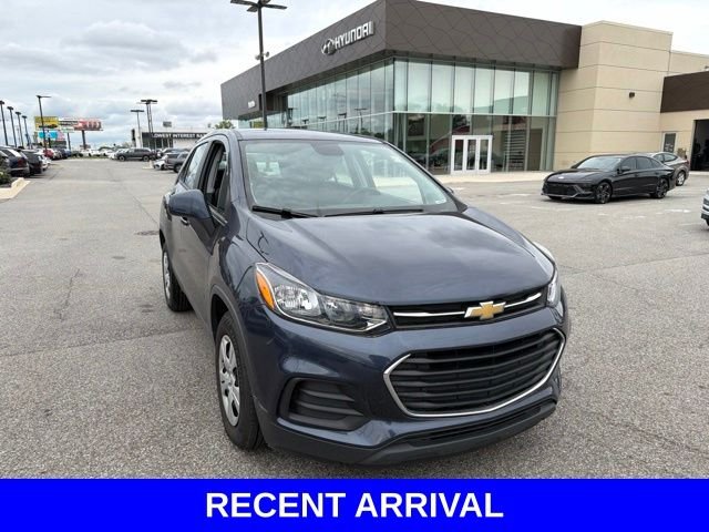 Used 2018 Chevrolet Trax LS with VIN 3GNCJKSB9JL393531 for sale in Merrillville, IN