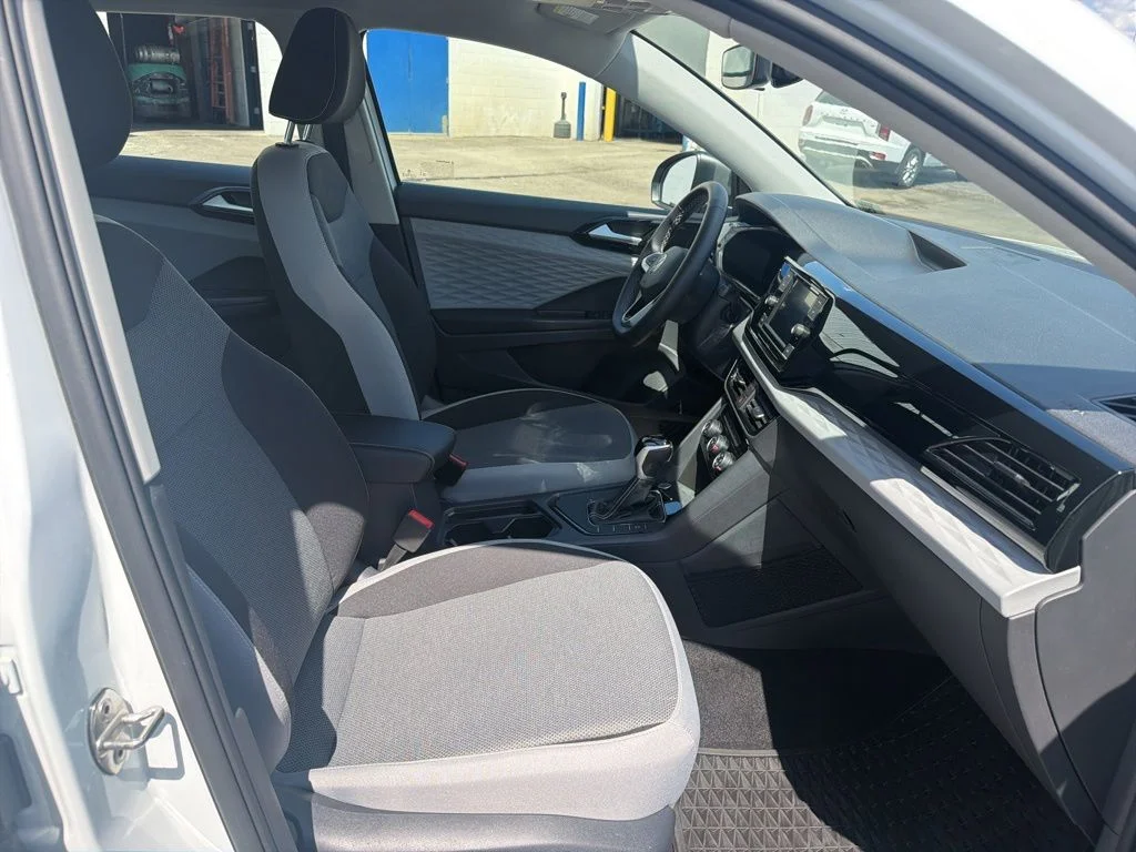 Used 2023 White Volkswagen 1.5T S image 41