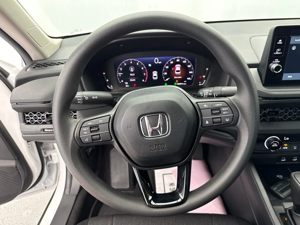 New 2026 Platinum White Pearl Honda LX image 22
