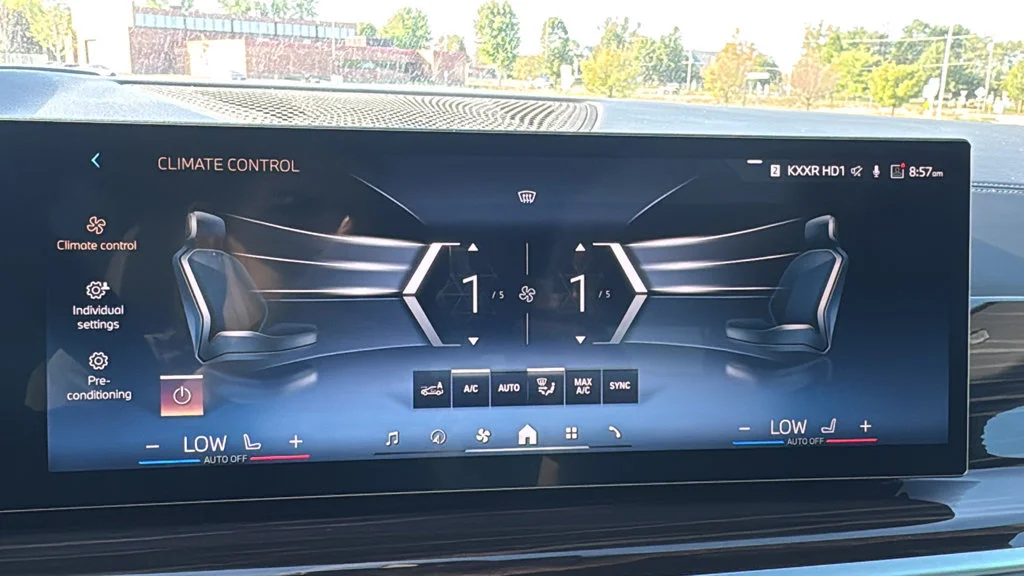 Used 2026 Blue BMW xDrive40i image 24