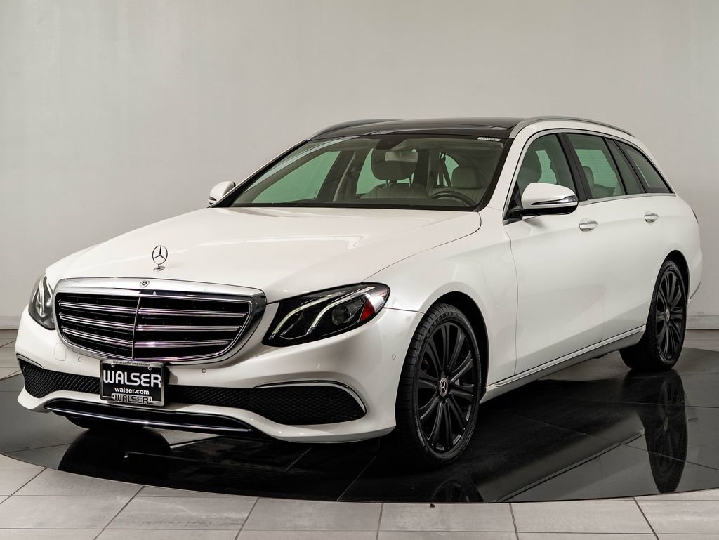 2018 Mercedes-Benz E-Class E400 4MATIC's photo