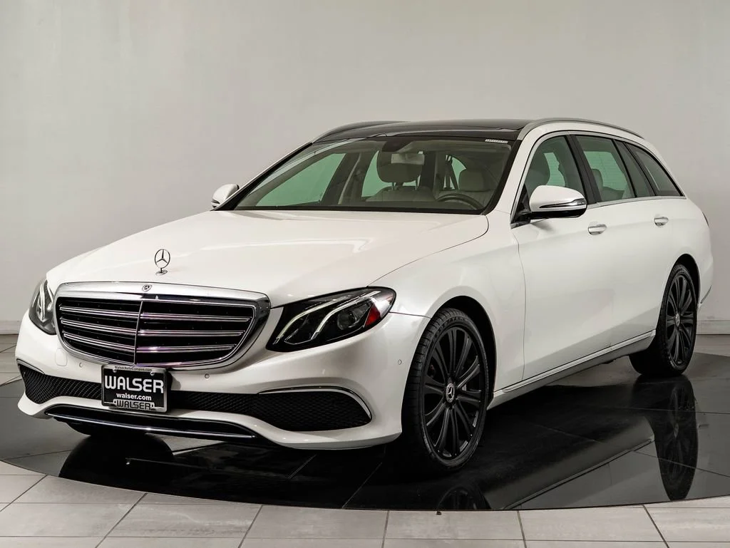 2018 Mercedes-Benz E-Class E400 4MATIC's photo