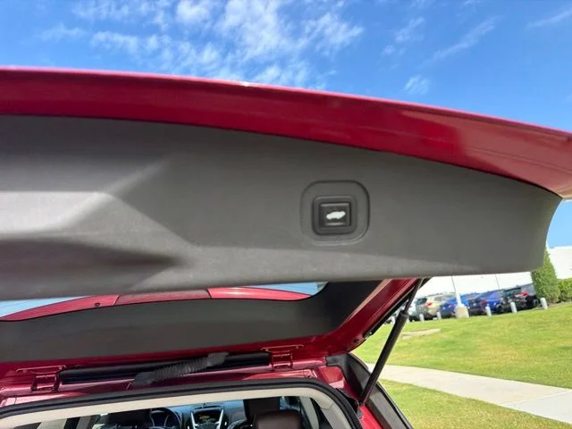 Used 2015 Red Chevrolet LTZ image 15