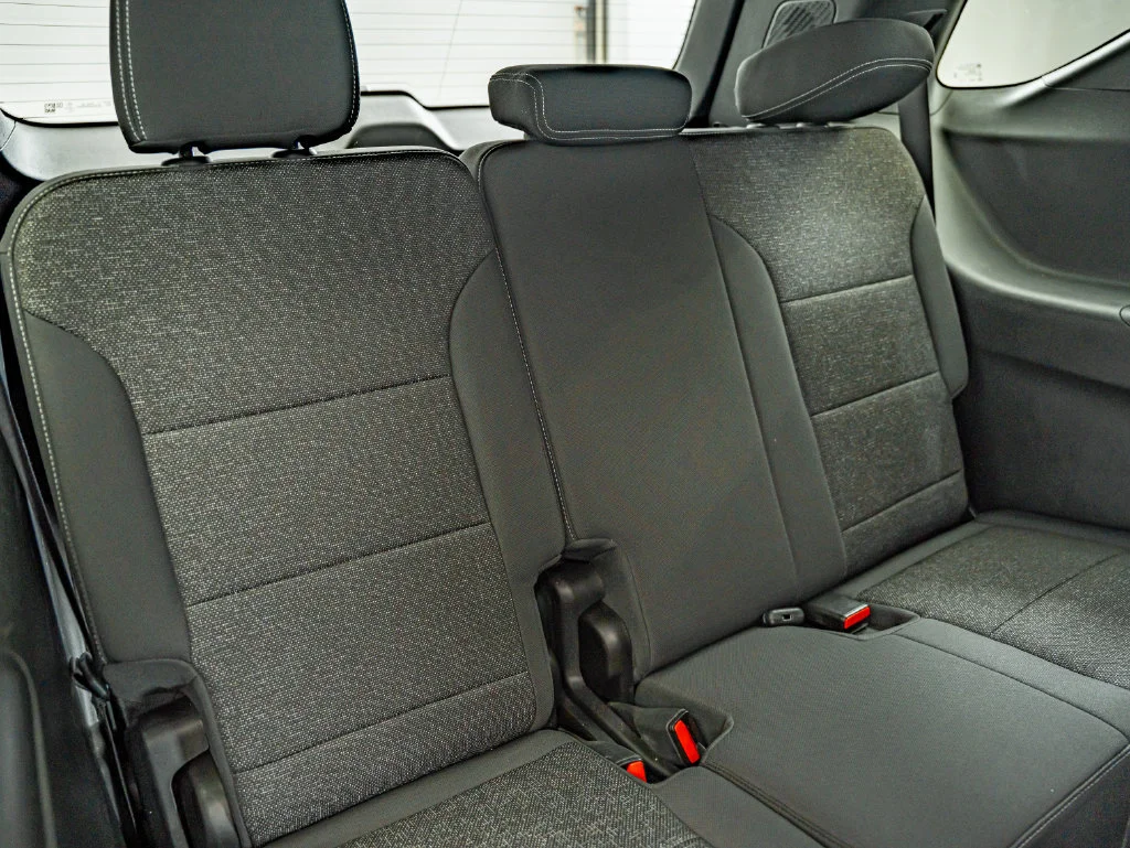 Used 2024 Summit White Chevrolet LS image 35