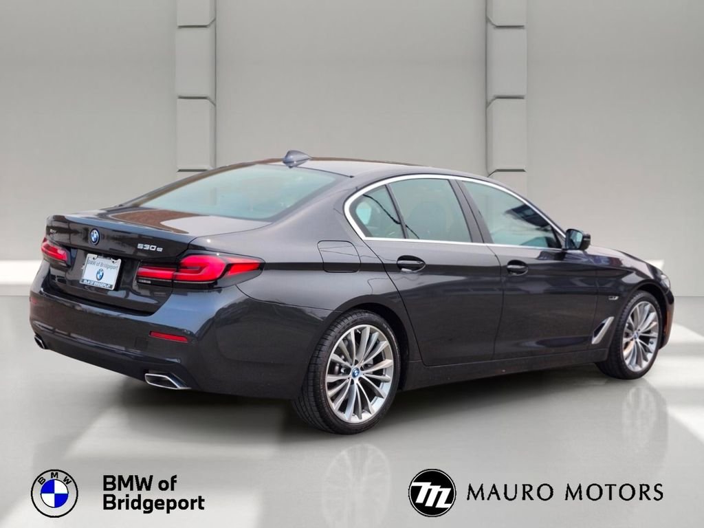 Used 2023 Gray BMW 530e iPerformance image 4