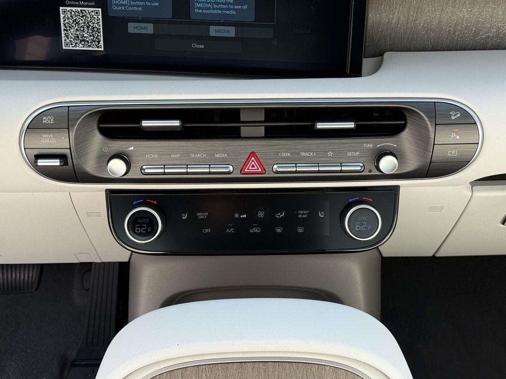 New 2026 Abyss Black Hyundai SEL 7P image 20