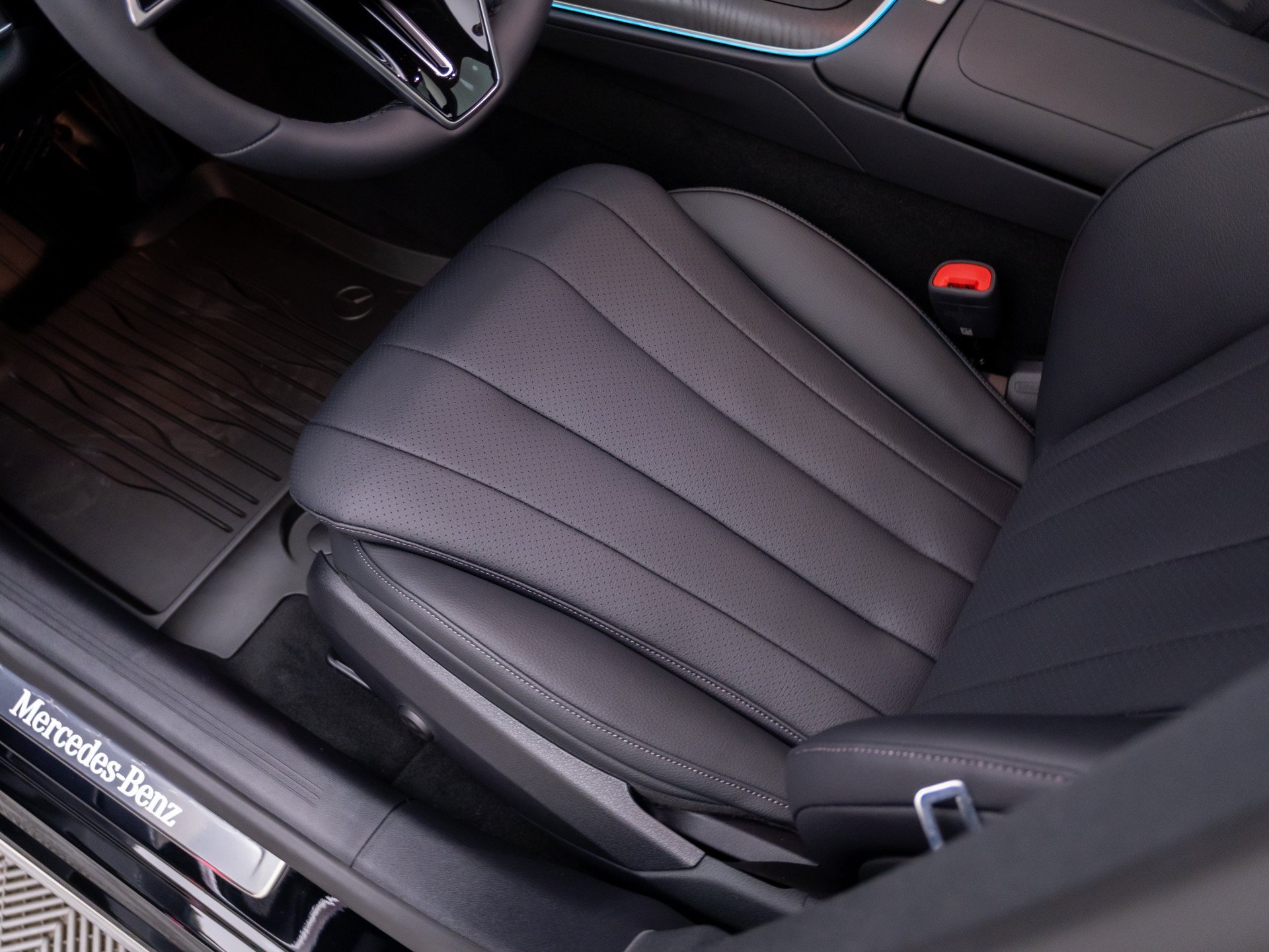 New 2027 Black Mercedes-Benz E 350 image 16