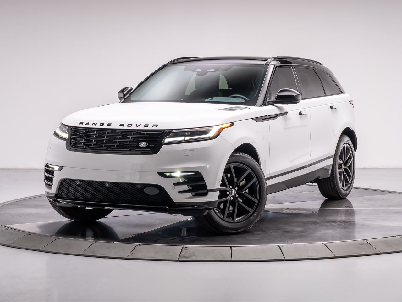 2025 Land Rover Range Rover Velar