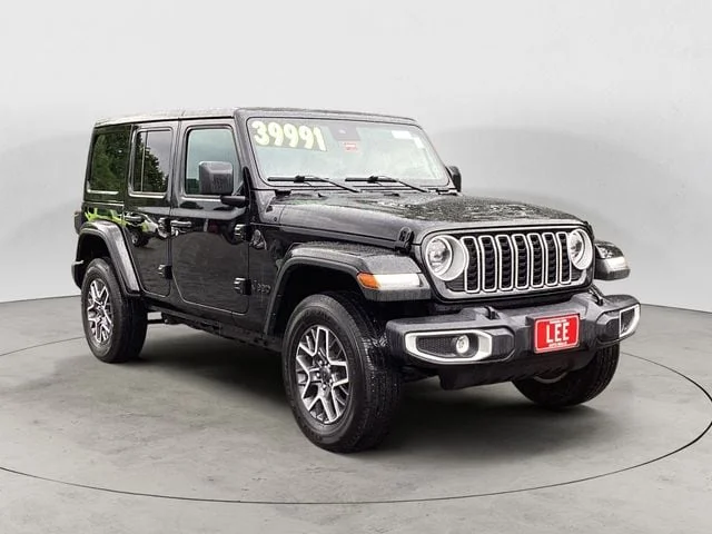 Certified Used 2025 Black Clearcoat Jeep Sahara image 7