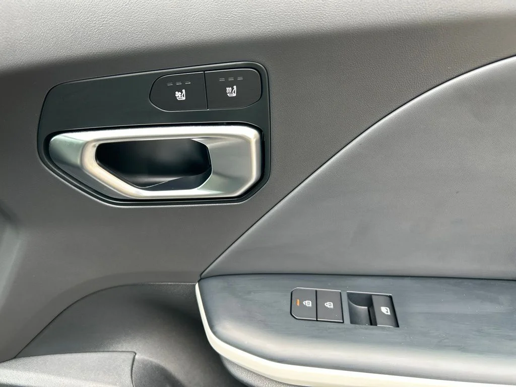 Used 2025 Gray Kia GT-Line image 28