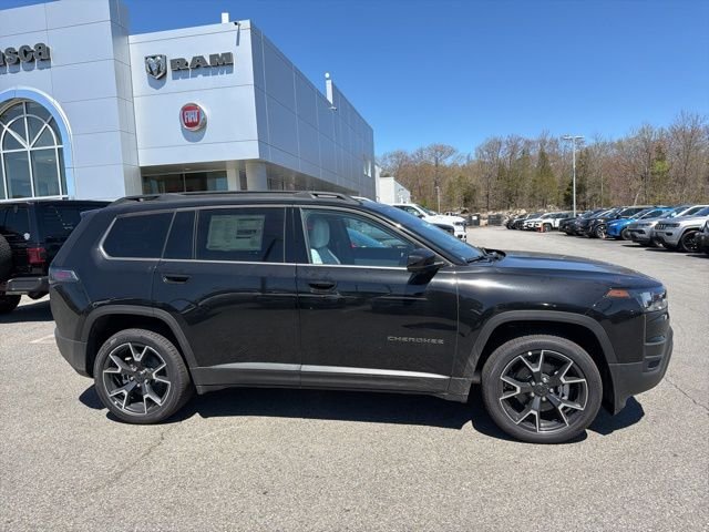 New 2026 Diamond Black Crystal Pearl-Coat Exterior Paint Jeep Overland image 2