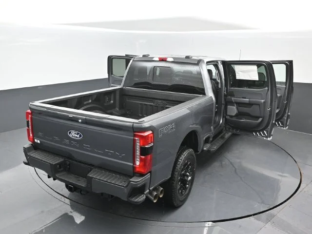 New 2027 Carbonized Gray Metallic Ford F-250® Lariat® image 28