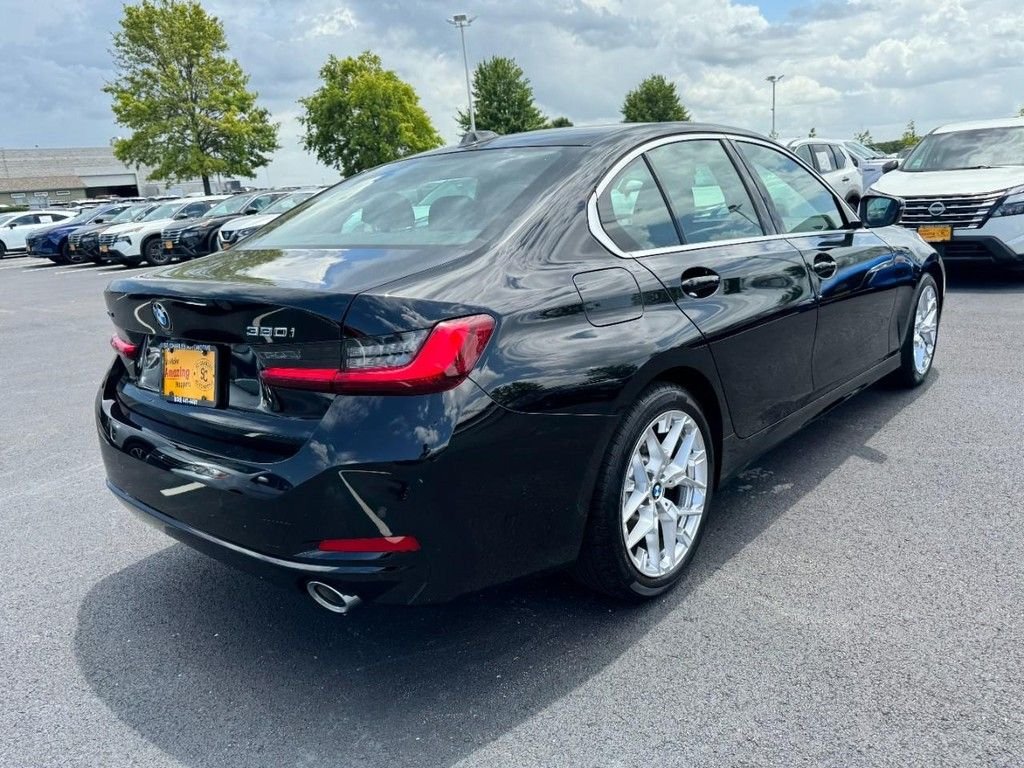 Used 2026 Black BMW 330i xDrive image 3