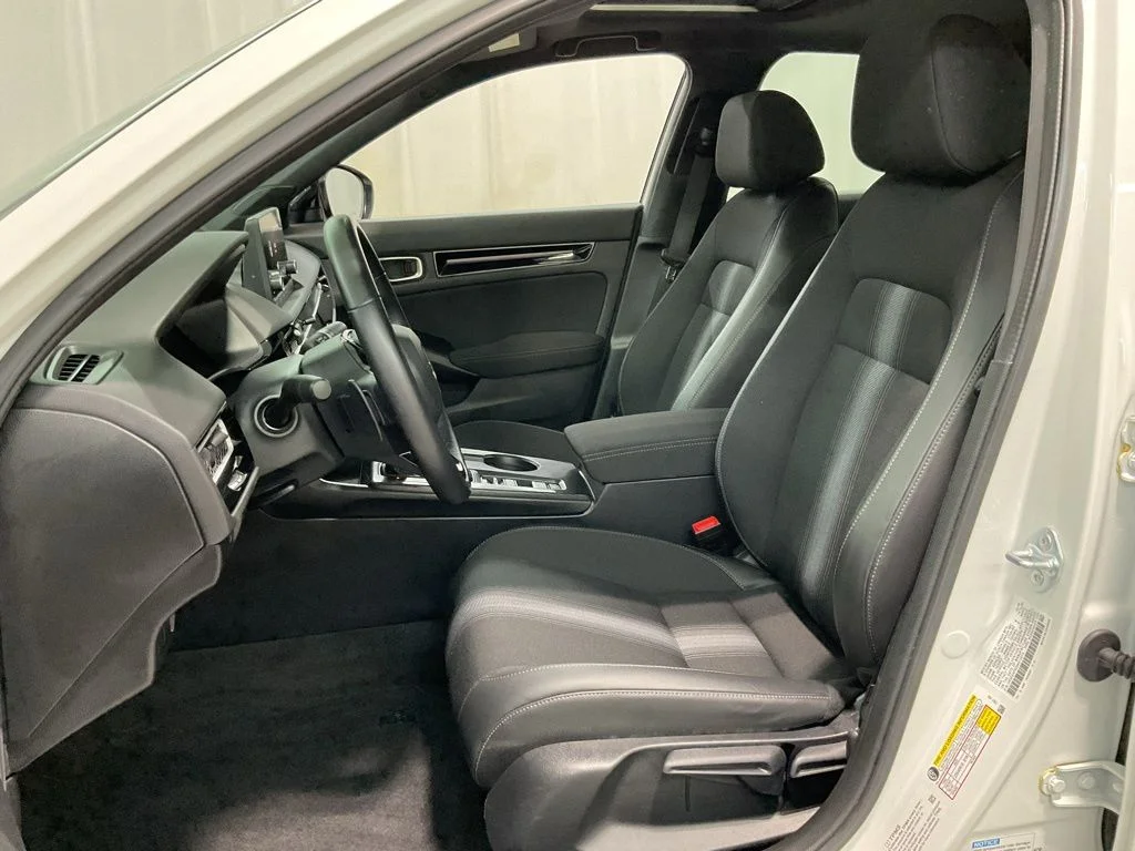 2025 Honda Civic Sport - Photo 22