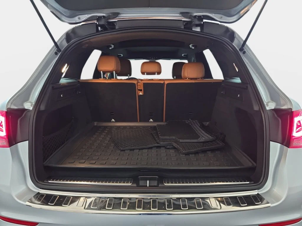 Used 2021 Silver Mercedes-Benz GLC 300 image 14