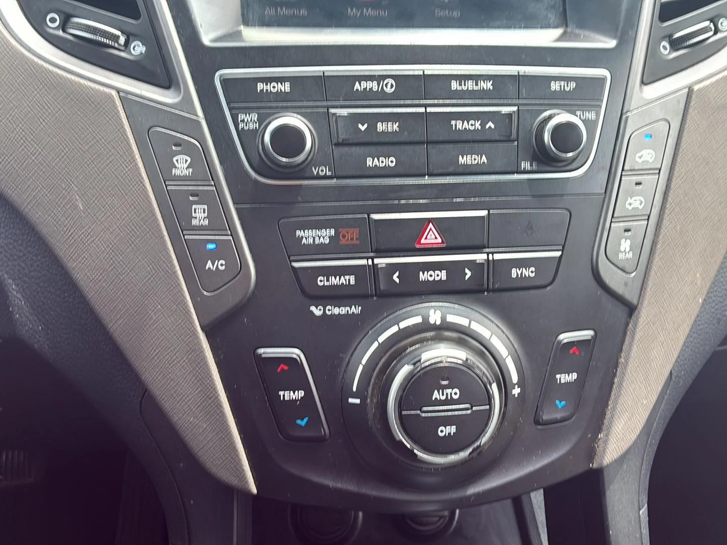 Used 2019 Monaco White Hyundai SE image 16