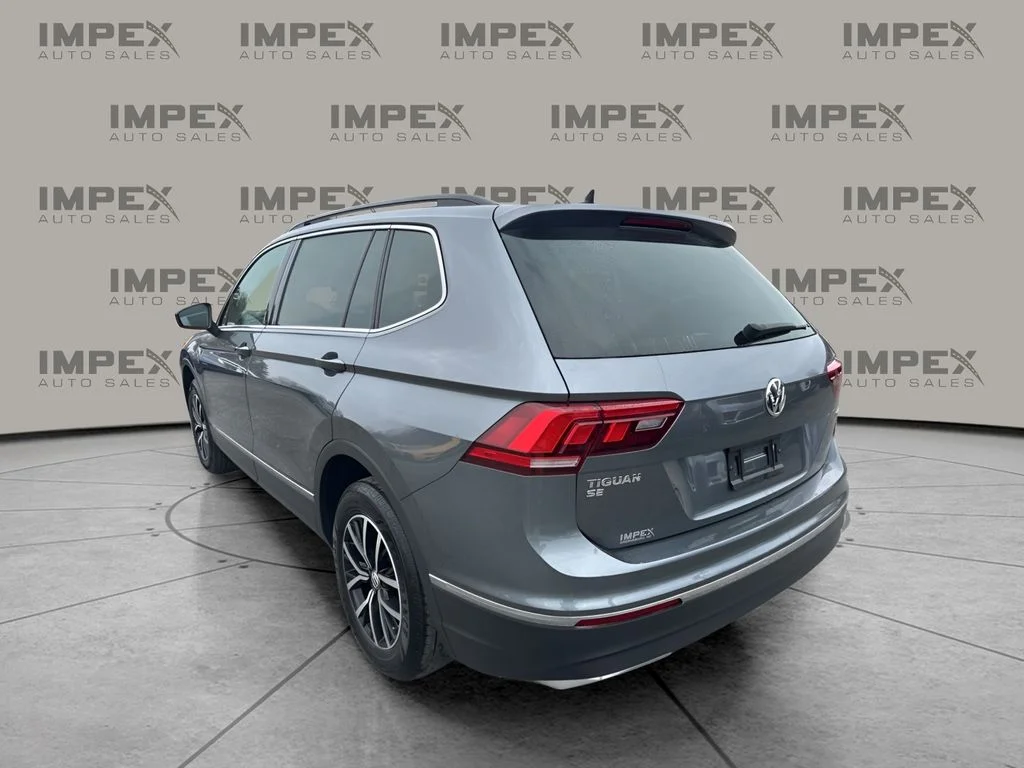 Used 2021 Gray Volkswagen 2.0T SE image 3