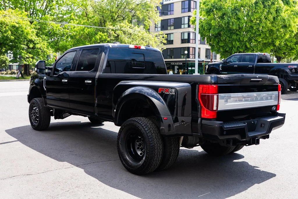 Used 2020 Black Ford Platinum image 4