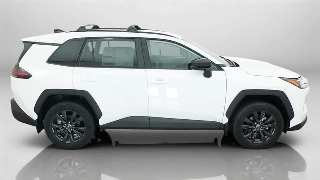 New 2026 Ice Cap Toyota XLE Premium image 7