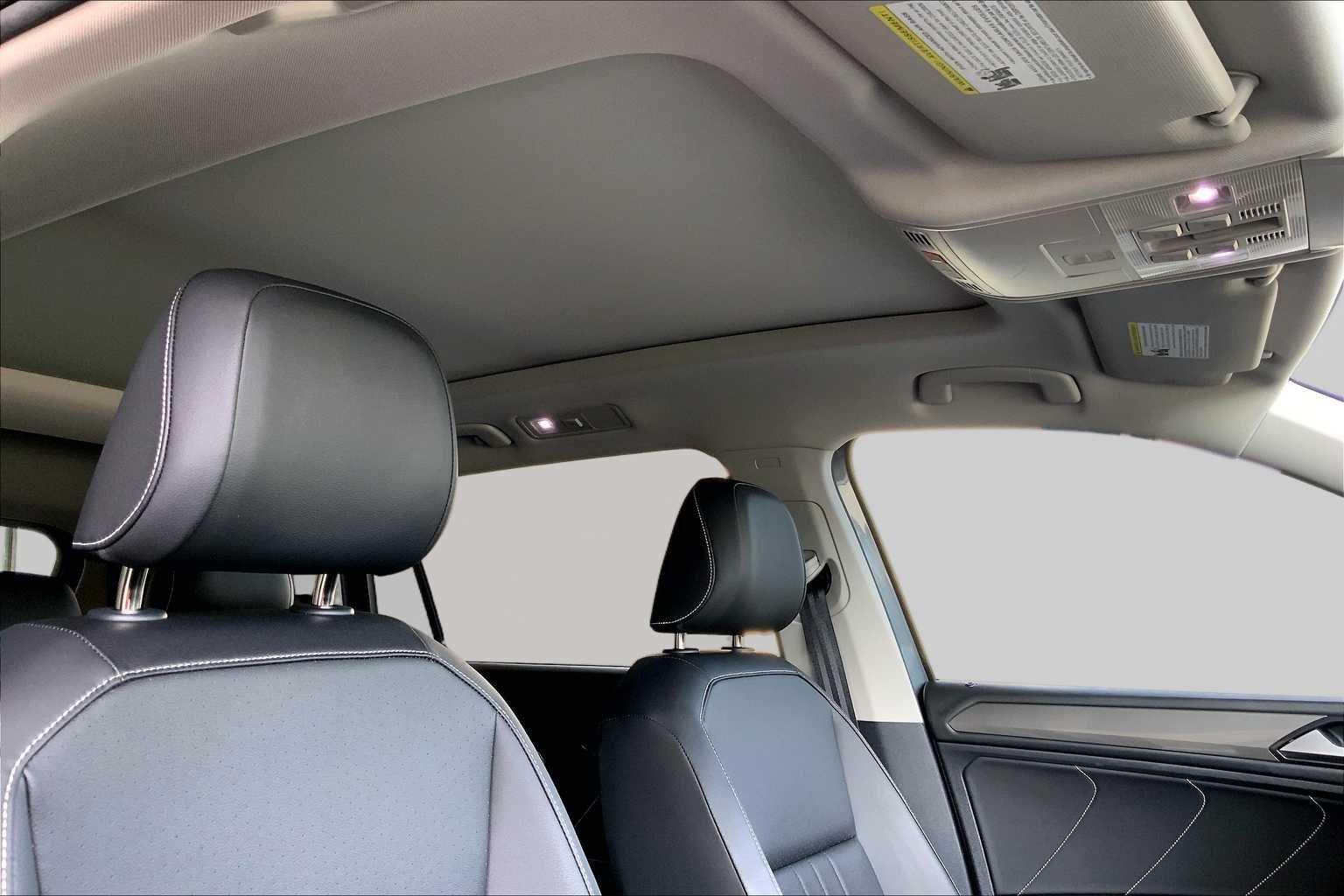 Used 2023 Platinum Gray Metallic Volkswagen SE image 14