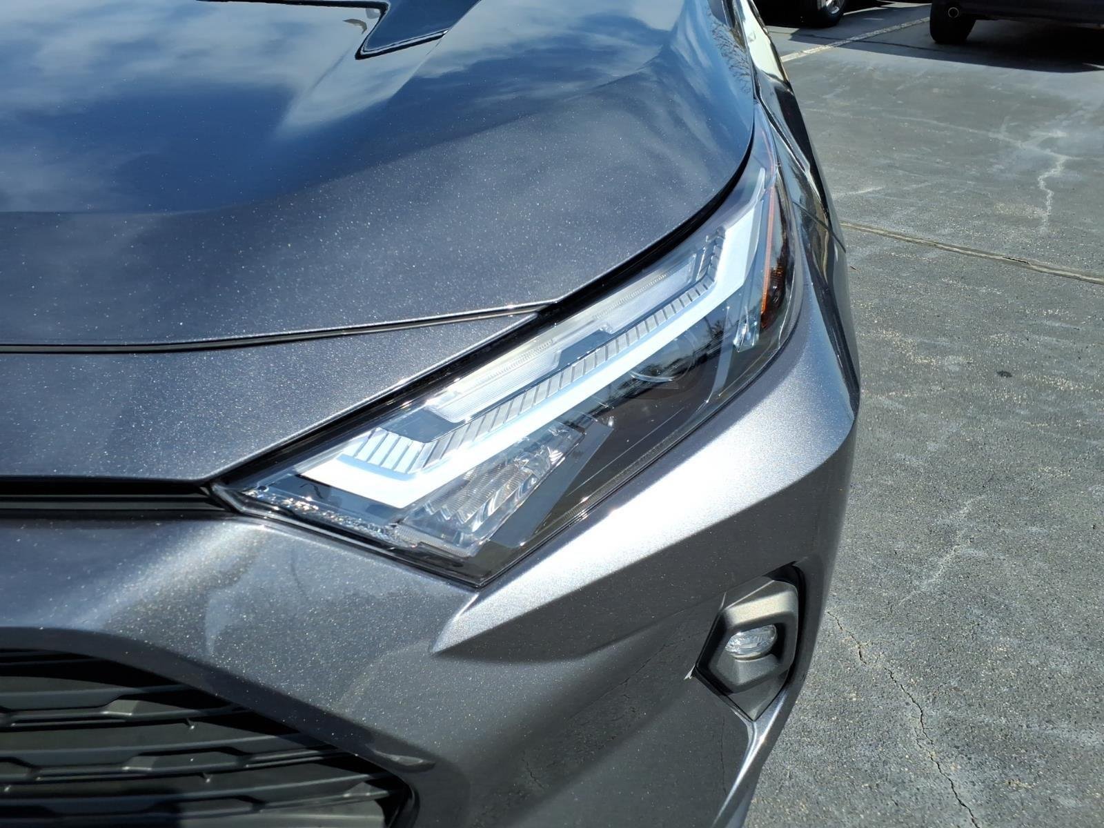 Used 2024 Magnetic Gray Metallic Toyota XLE Premium image 17
