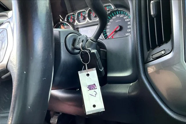 Used 2018 White Chevrolet LT image 36