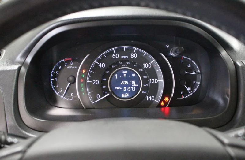 Used 2014 Silver Honda EX-L 2WD 5-Speed AT image 19