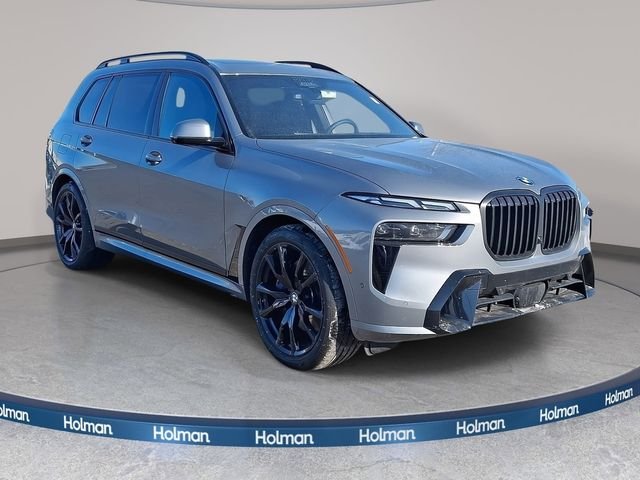 Used 2026 Skyscraper Grey Metallic BMW xDrive40i image 3