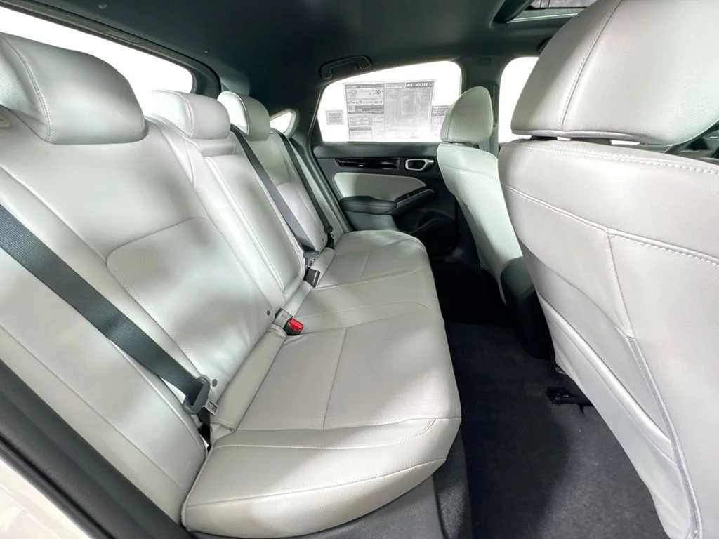 2026 Honda Civic Hatchback Sport Touring - Photo 17