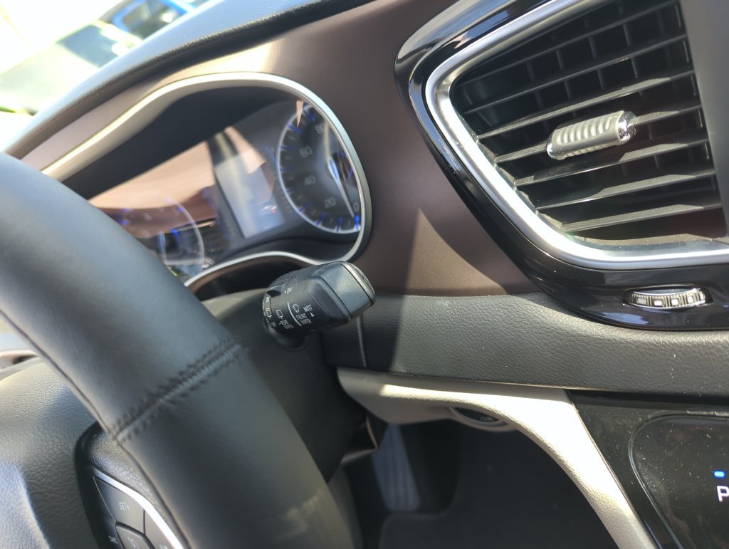 Used 2019 Gray Chrysler Touring Plus image 23