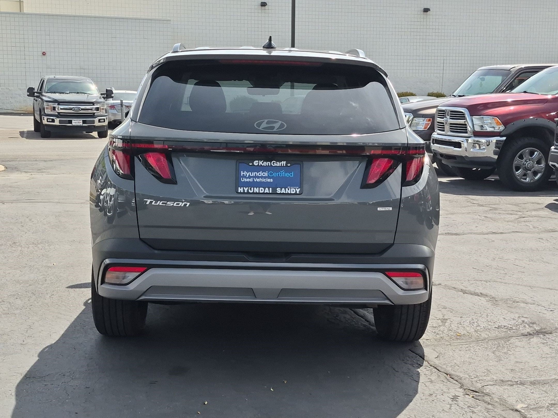 Used 2026 Hampton Gray Hyundai SEL image 4